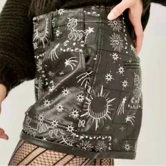 New Free People Raise The Stakes Celestial Black Embroidered Shorts - Picture 3 of 10